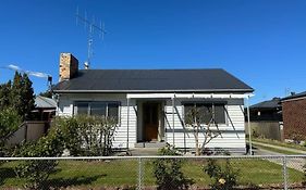 Joshi'S Villa